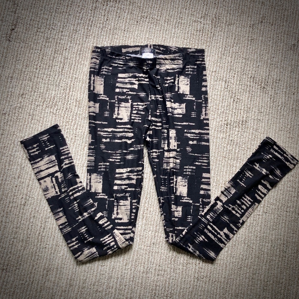 🍀2 for $10🍀 GUILTY leggings